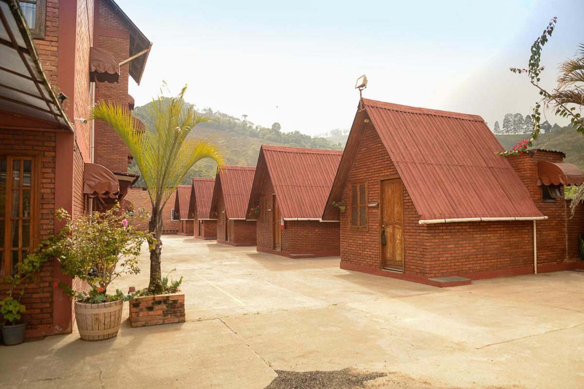 Hotel Chale De Minas Barbacena Exterior photo